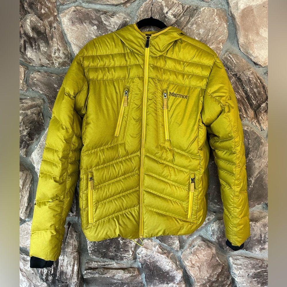 Marmot 700-fill duck down jacket - size men’s M